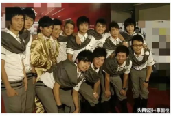 路人八卦爆料吃瓜,明星恋情疑云重重，真相即将揭晓！